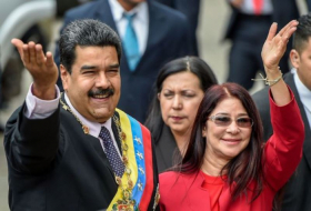 Maduro və həyat yoldaşı peyvənd olunub