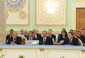 İlham Əliyev prezidentlərlə birgə rəsmi qəbulda