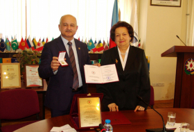 Elmira Süleymanova medala layiq görülüb 
