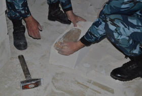   İrandan Gürcüstana aparılan 306 kq heroin gömrükdə tutuldu -  FOTOLAR  
