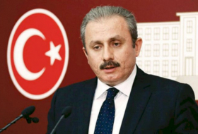 Mustafa Şentop yenidən parlament sədri seçildi   