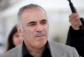    Kasparov 