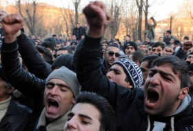 Ermənistanda siyasi məhbuslar xalqı üsyana çağırdı