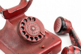 Hitlerin telefonu 243 min dollara satıldı